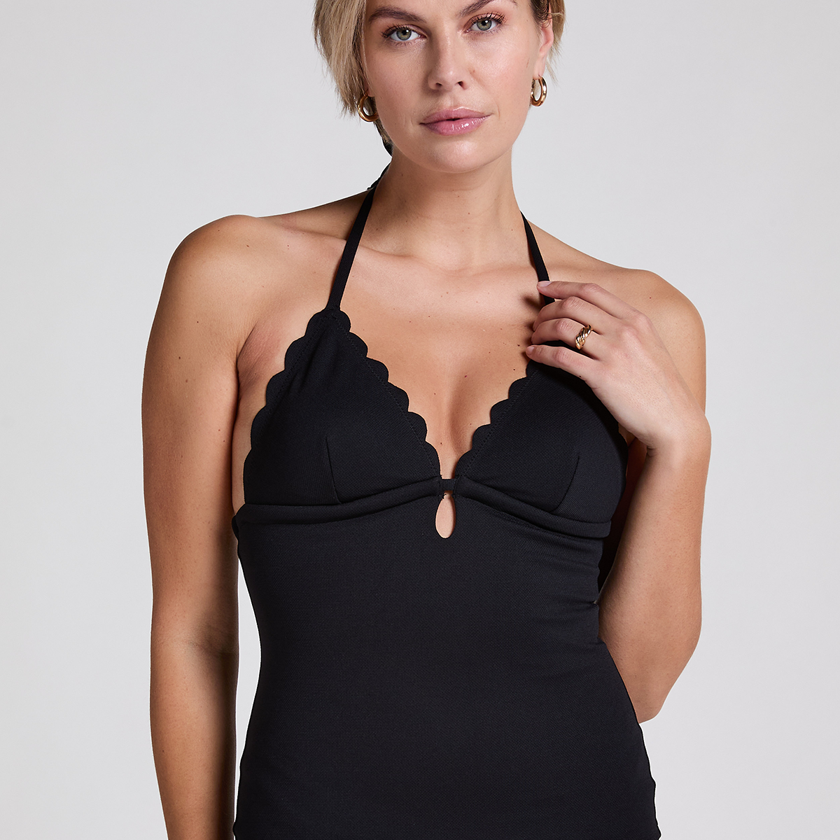 Hunkemöller Scallop Shaping Tankini top, sort, Størrelse: S, Dame