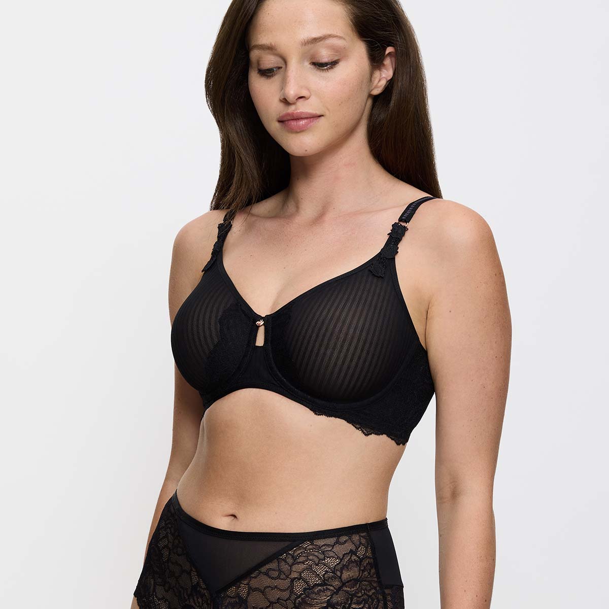 Triumph Peony Florale W01 BH med bøjle, sort, Størrelse: 70C, Dame